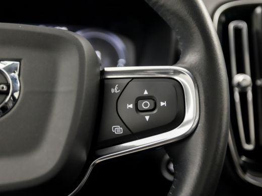 Volvo  XC40 1.5 T5 Recharge Inscription 262Pk Automaat (PANORAMADAK, APPLE CARPLAY, LEDER, STUUR/STOELVERWARM... ActivLease financial lease