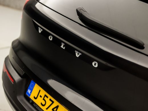 Volvo  XC40 1.5 T5 Recharge Inscription 262Pk Automaat (PANORAMADAK, APPLE CARPLAY, LEDER, STUUR/STOELVERWARM... ActivLease financial lease