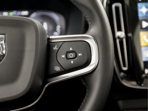 Volvo  XC40 1.5 T5 Recharge Inscription 262Pk Automaat (PANORAMADAK, DEALER ONDERHOUDEN, KEYLESS ENTRY, APPLE... ActivLease financial lease
