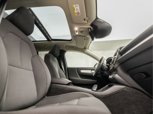 Volvo  XC40 1.5 T5 Recharge Inscription 262Pk Automaat (PANORAMADAK, DEALER ONDERHOUDEN, KEYLESS ENTRY, APPLE... ActivLease financial lease
