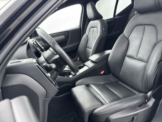 Volvo  XC40 Recharge P8 AWD R-Design 78kWh | 20" | Leder | Panoramadak | 360 Camera | Harman Kardon | Elektr... ActivLease financial lease