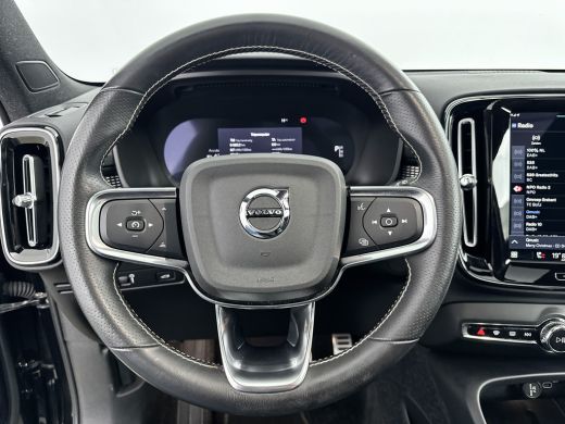 Volvo  XC40 Recharge P8 AWD R-Design 78kWh | 20" | Leder | Panoramadak | 360 Camera | Harman Kardon | Elektr... ActivLease financial lease