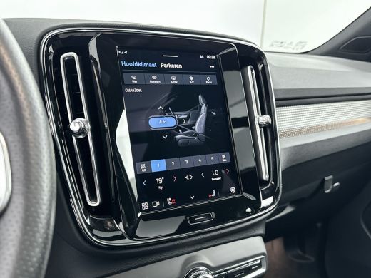 Volvo  XC40 Recharge P8 AWD R-Design 78kWh | 20" | Leder | Panoramadak | 360 Camera | Harman Kardon | Elektr... ActivLease financial lease