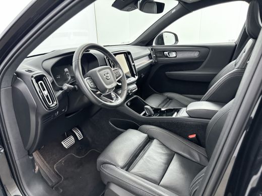 Volvo  XC40 Recharge P8 AWD R-Design 78kWh | 20" | Leder | Panoramadak | 360 Camera | Harman Kardon | Elektr... ActivLease financial lease