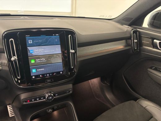 Volvo  XC40 Recharge P8 AWD R-Design | Achteruitrijcamera | Apple Carplay/Android Auto | Verwarmde achterbank... ActivLease financial lease