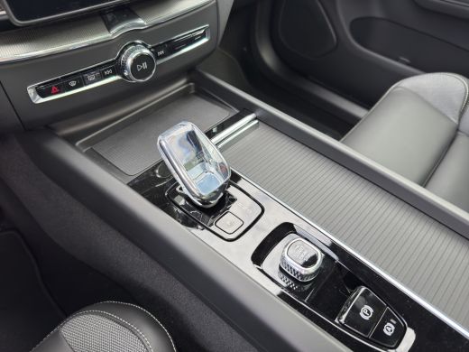 Volvo  XC60 T6 Plug-in hybrid AWD Plus Black Edition | Apple Carplay/Android Auto|telefoonintegratie premium ... ActivLease financial lease