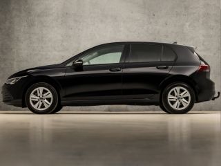 Volkswagen Golf 1.0 TSI Sportline (DIGITAL DASHBOARD, TREKHAAK, KEYLESS START, LED KOPLAMPEN, GETINT GLAS, SPORTS...