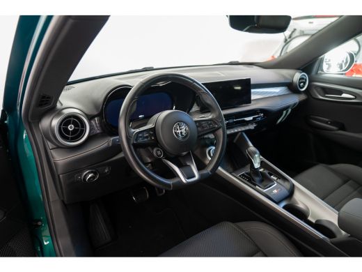 Alfa Romeo Tonale Edizione Speciale 280PK Plug-In Hybride | Elektrische Achterklep | Stoel en Stuurverwarming | Nav... ActivLease financial lease