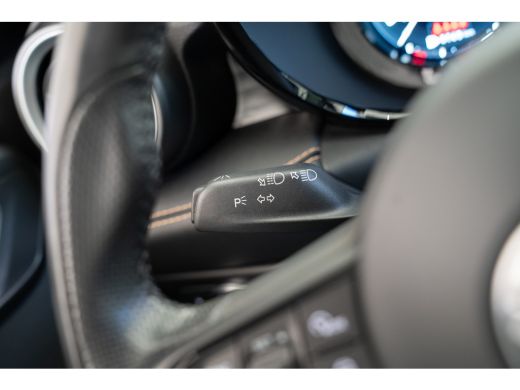 Alfa Romeo Tonale Edizione Speciale 280PK Plug-In Hybride | Elektrische Achterklep | Stoel en Stuurverwarming | Nav... ActivLease financial lease