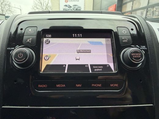 Fiat Ducato 140pk L2H2 (Trekhaak - Camera - Navigatie - Automatische Airco - Houten vloer + Zijwand panelen) ActivLease financial lease