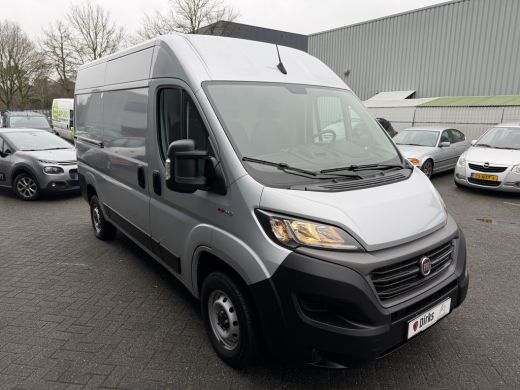 Fiat Ducato 140pk L2H2 (Trekhaak - Camera - Navigatie - Automatische Airco - Houten vloer + Zijwand panelen) ActivLease financial lease