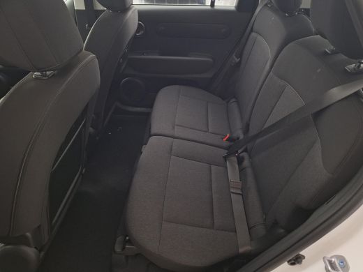 Hyundai Inster Evolve 49 kWh | Uit voorraad leverbaar | Parkeersensoren voor en achter | Verstelbare achterbank ... ActivLease financial lease