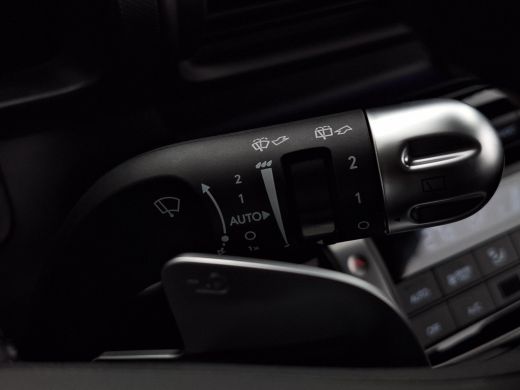 Hyundai Inster Evolve 49 kWh | Uit voorraad leverbaar | Parkeersensoren voor en achter | Verstelbare achterbank ... ActivLease financial lease