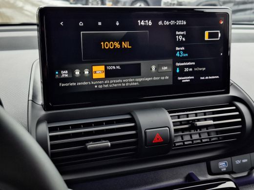 Hyundai Inster Evolve 49 kWh | Uit voorraad leverbaar | Parkeersensoren voor en achter | Verstelbare achterbank ... ActivLease financial lease