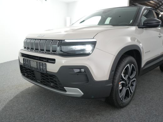 Jeep Avenger Summit | Adaptieve Cruise | Camera | Stoelverwarming | Keyless | Carplay | Elektr. klep | Navi | ... ActivLease financial lease