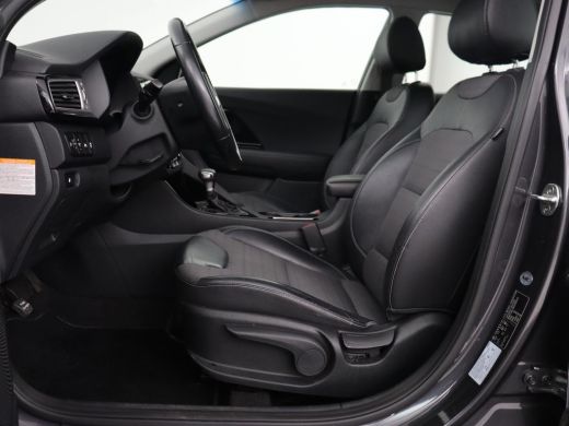 Kia Niro 1.6 GDi Hybrid DynamicLine | 1e eigenaar | Trekhaak | Carplay | Camera | Half leder | Navigatie |... ActivLease financial lease