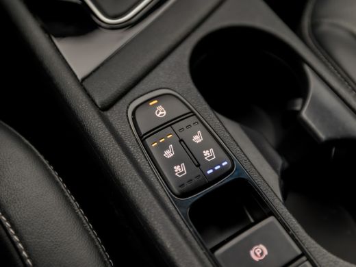 Kia Niro 1.6 GDi Hybrid ExecutiveLine (SCHUIFDAK, APPLE CARPLAY, GROOT NAVI, JBL AUDIOSYSTEEM, STOELKOELIN... ActivLease financial lease