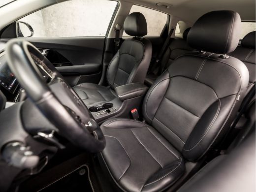 Kia Niro 1.6 GDi Hybrid ExecutiveLine (SCHUIFDAK, APPLE CARPLAY, GROOT NAVI, JBL AUDIOSYSTEEM, STOELKOELIN... ActivLease financial lease