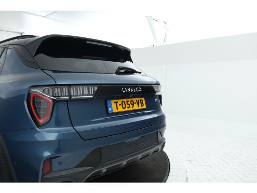 Lynk & Co 01 1.5 Zwarte hemel, Panorama dak, Black pakket! ActivLease financial lease