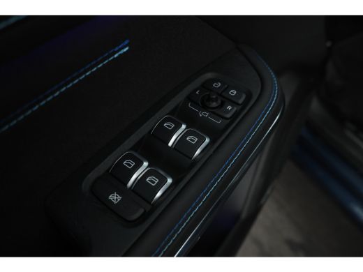 Lynk & Co 01 1.5 Zwarte hemel, Panorama dak, Black pakket! ActivLease financial lease