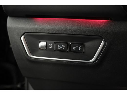 Lynk & Co 01 1.5 Zwarte hemel, Panorama dak, black pakket!! ActivLease financial lease