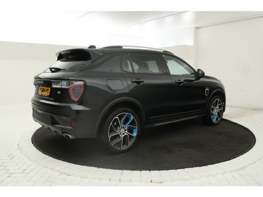 Lynk & Co 01 1.5 Zwarte hemel, Panorama dak, black pakket!! ActivLease financial lease