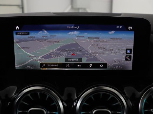 Mercedes-Benz B-Klasse 180 Business Solution Luxury | Panoramadak | Leder | Stoelverwarming | Trekhaak | Memory | Keyles... ActivLease financial lease