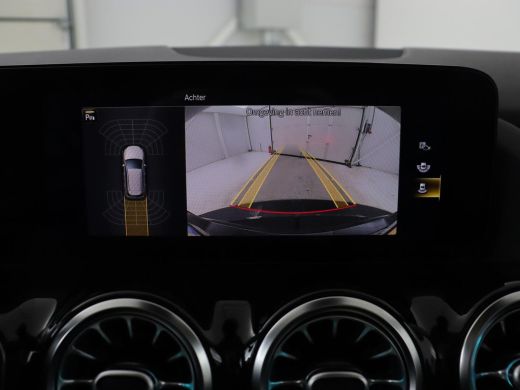 Mercedes-Benz B-Klasse 180 Business Solution Luxury | Panoramadak | Leder | Stoelverwarming | Trekhaak | Memory | Keyles... ActivLease financial lease