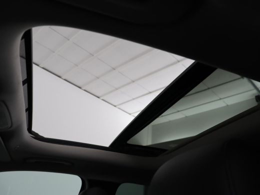 Mercedes-Benz B-Klasse 180 Business Solution Luxury | Panoramadak | Leder | Stoelverwarming | Trekhaak | Memory | Keyles... ActivLease financial lease