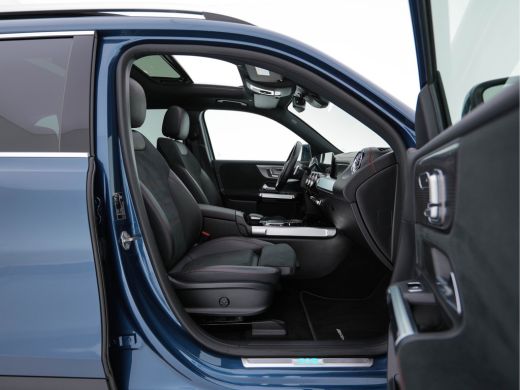 Mercedes-Benz EQB 300 4MATIC AMG-Line 67 kWh [ 3-Fase ] {SOH-97%} (INCL-BTW) *PANO | HEAD-UP | LEATHER-MICROFIBRE |... ActivLease financial lease