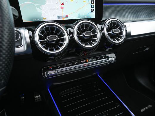 Mercedes-Benz EQB 300 4MATIC AMG-Line 67 kWh [ 3-Fase ] {SOH-97%} (INCL-BTW) *PANO | HEAD-UP | LEATHER-MICROFIBRE |... ActivLease financial lease