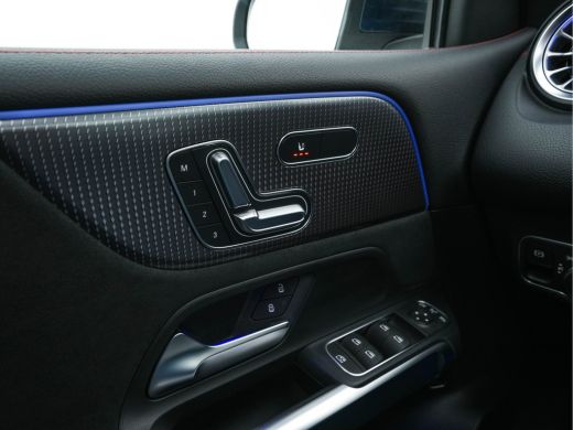 Mercedes-Benz EQB 300 4MATIC AMG-Line 67 kWh [ 3-Fase ] {SOH-97%} (INCL-BTW) *PANO | HEAD-UP | LEATHER-MICROFIBRE |... ActivLease financial lease