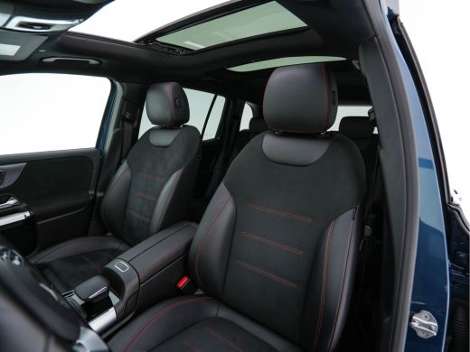 Mercedes-Benz EQB 300 4MATIC AMG-Line 67 kWh [ 3-Fase ] {SOH-97%} (INCL-BTW) *PANO | HEAD-UP | LEATHER-MICROFIBRE |... ActivLease financial lease