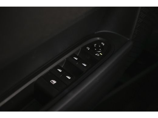 Mini 5-Deurs Cooper C / Classic / Pakket M / 17" U-Spoke grey ActivLease financial lease