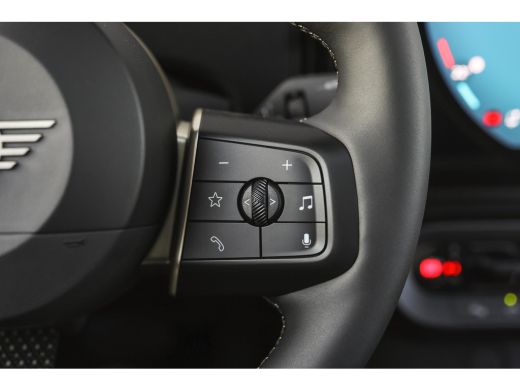 Mini 5-Deurs Cooper C / Classic / Pakket M / 17" U-Spoke grey ActivLease financial lease