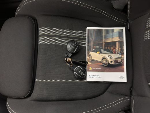 Mini Electric Basic 33 kWh [ 3-Fase ] (SOH-100%) (INCL-BTW) Aut. *HEATPUMP | FULL-LED | SPORT-SEATS | NAVI-FULL... ActivLease financial lease