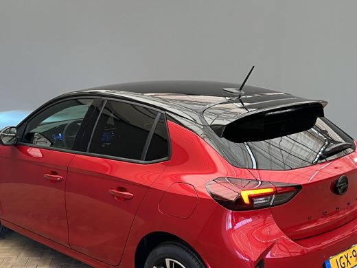 Opel Corsa YES Automaat! | Stoelverwarming | LED | 16'' LMV | Carplay | Bluetooth | Getint glas | Cruise | A... ActivLease financial lease