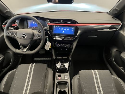 Opel Corsa YES Automaat! | Stoelverwarming | LED | 16'' LMV | Carplay | Bluetooth | Getint glas | Cruise | A... ActivLease financial lease