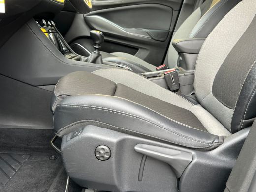 Opel Grandland X 1.2 130PK Turbo Innovation | KEYLESS ENTRY & START| CAMERA| NAVIGATIE| AGR-COMFORTSTOELEN| PARKEE... ActivLease financial lease