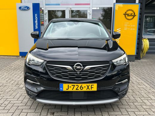Opel Grandland X 1.2 130PK Turbo Innovation | KEYLESS ENTRY & START| CAMERA| NAVIGATIE| AGR-COMFORTSTOELEN| PARKEE... ActivLease financial lease