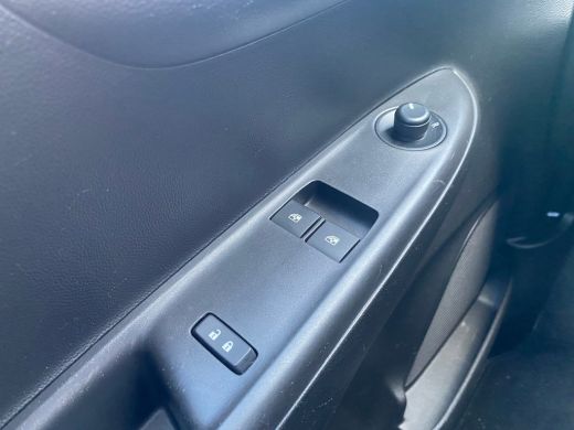 Opel KARL 1.0 75pk Rocks Online Edition | NAVIGATIE| PARKEERSENSOREN| APPLE CARPLAY/ANDROID AUTO| MISTLAMPE... ActivLease financial lease