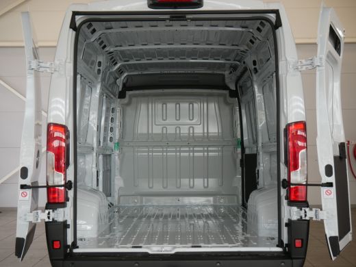 Opel Movano L2H2 3,3t 140pk | BPM VRIJ | Achteruitrijcamera | Airco (automatisch) | Apple Carplay/Android Aut... ActivLease financial lease