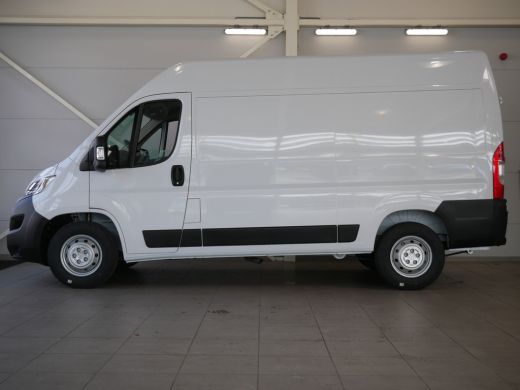 Opel Movano L2H2 3,3t 140pk | BPM VRIJ | Achteruitrijcamera | Laadruimtescheidingswand gesloten (zonder Raam)... ActivLease financial lease