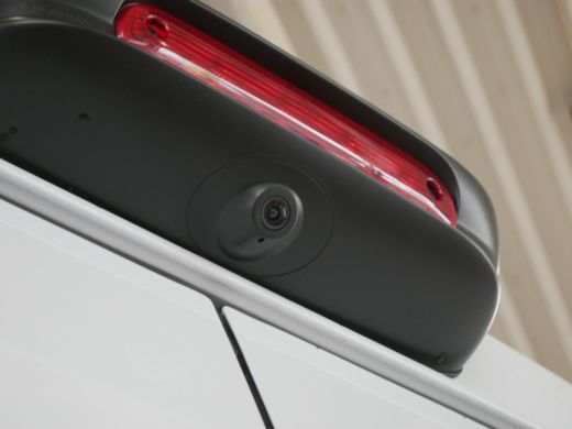 Opel Movano L2H2 3,3t 140pk | BPM VRIJ | Achteruitrijcamera | Laadruimtescheidingswand gesloten (zonder Raam)... ActivLease financial lease