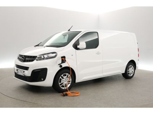 Opel Vivaro-e L2H1 Edition 50 kWh | SOH 97% | Snelladen | Airco | Cruise | 3-Zits | Carplay | Parkeersens. ActivLease financial lease