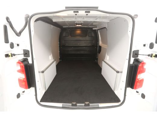 Opel Vivaro-e L2H1 Edition 50 kWh | SOH 97% | Snelladen | Airco | Cruise | 3-Zits | Carplay | Parkeersens. ActivLease financial lease