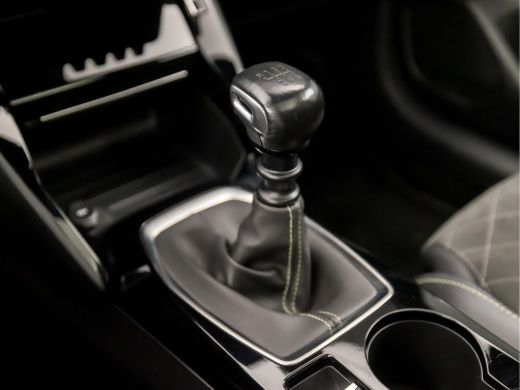 Peugeot 208 1.2 PureTech GT Sport (PANORAMADAK, APPLE CARPLAY, LEDER/ALCANTARA, SFEERVERLICHTING, 360 CAMERA,... ActivLease financial lease