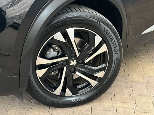 Peugeot e-2008 EV Allure Pack 50 kWh Digitaal Dashboard | LED | Leder/Stof | Climate | Camera | Carplay | 17" Li... ActivLease financial lease