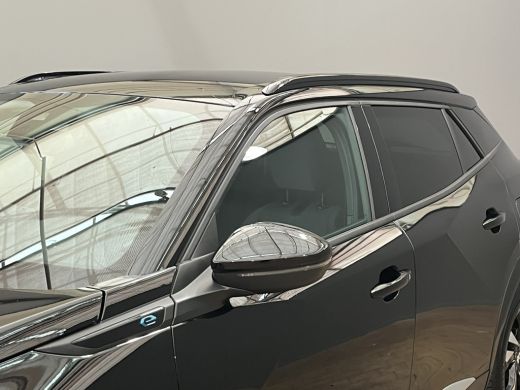 Peugeot e-2008 EV Allure Pack 50 kWh Digitaal Dashboard | LED | Leder/Stof | Climate | Camera | Carplay | 17" Li... ActivLease financial lease