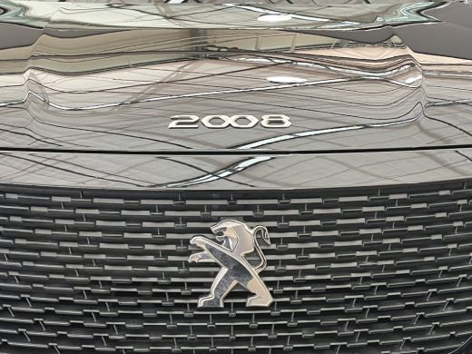 Peugeot e-2008 EV Allure Pack 50 kWh Digitaal Dashboard | LED | Leder/Stof | Climate | Camera | Carplay | 17" Li... ActivLease financial lease